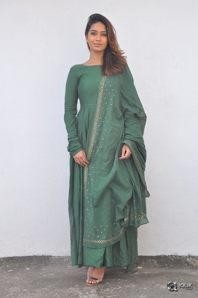 Nivetha-Pethuraj-At-Mental-Madilo-Movie-Press-Meet